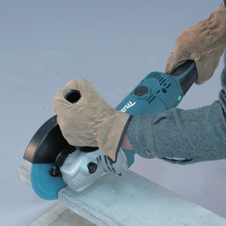Angle Grinder GA7050R